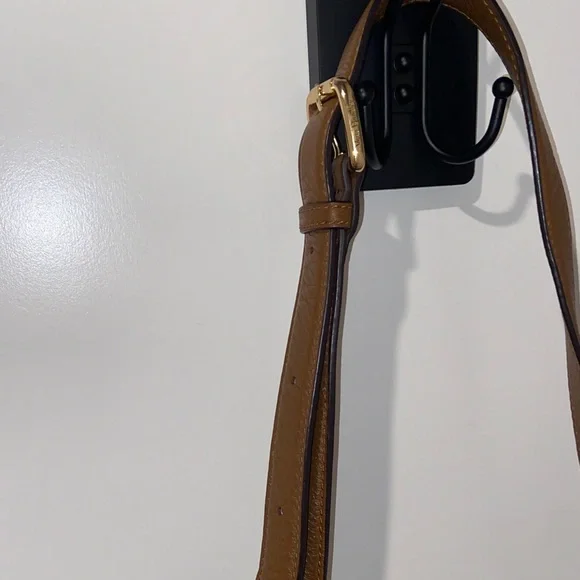 Vera Bradley Brown Leather Shoulder Bag - Picture 4 of 10